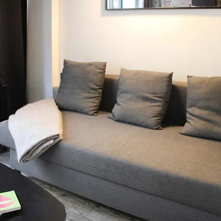 Casa vacanze Charming Little Duplex House In 18th Parigi